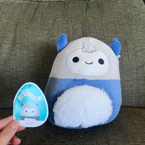 8” squishmallow